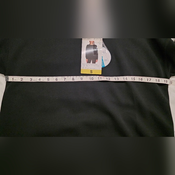 Mondetta Scubs Crewneck Black Top Size Small NWT - Picture 7 of 8